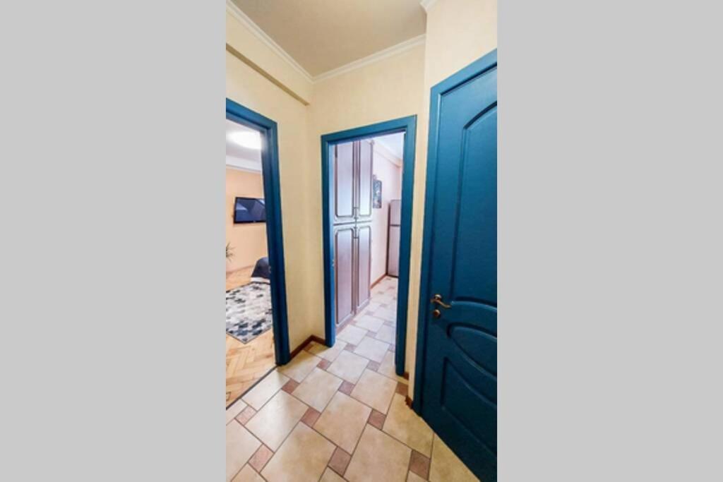 Cozy Flat Lägenhet Kiev Exteriör bild