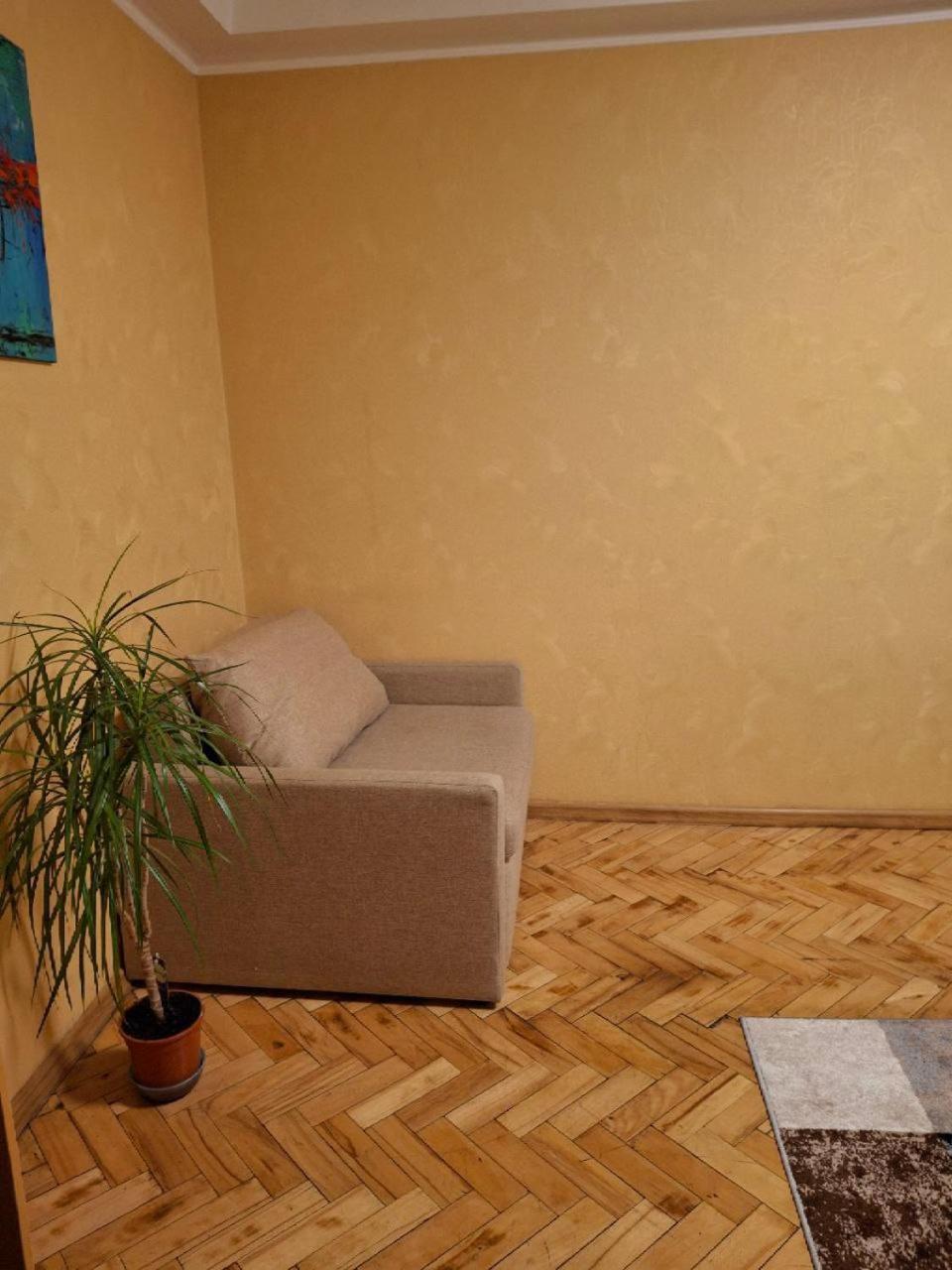 Cozy Flat Lägenhet Kiev Exteriör bild
